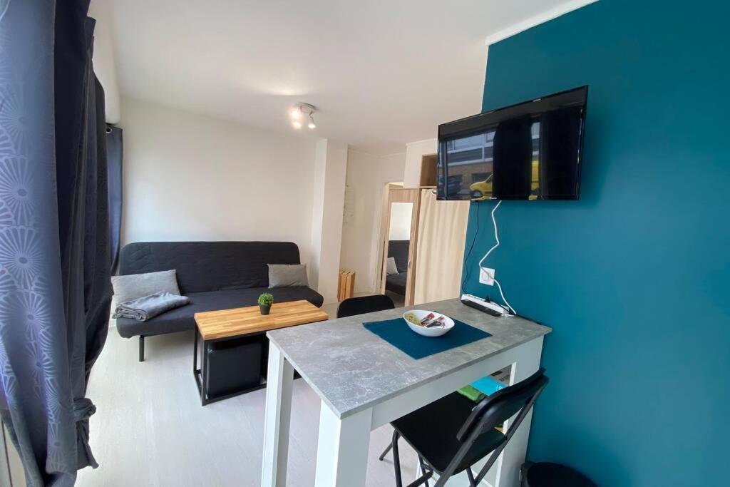 Studio & Parking Prive Centre Orleans Tram Au Pied Daire Dış mekan fotoğraf